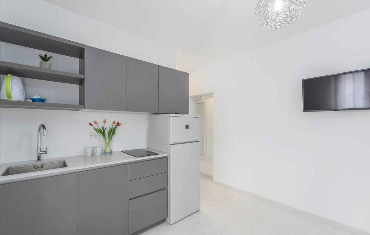 Apartments Zrnic Porec Exterior photo